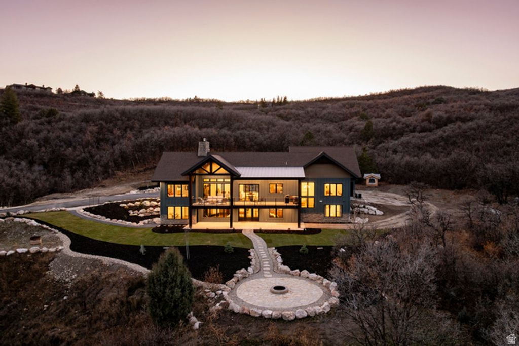 5842 OLD SNOWBASIN RD, Huntsville, UT 84317