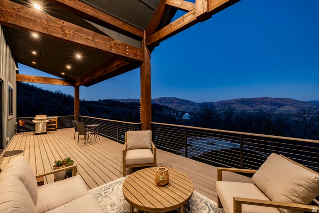 Image 48 of property listing at 5842 OLD SNOWBASIN RD, Huntsville, UT 84317