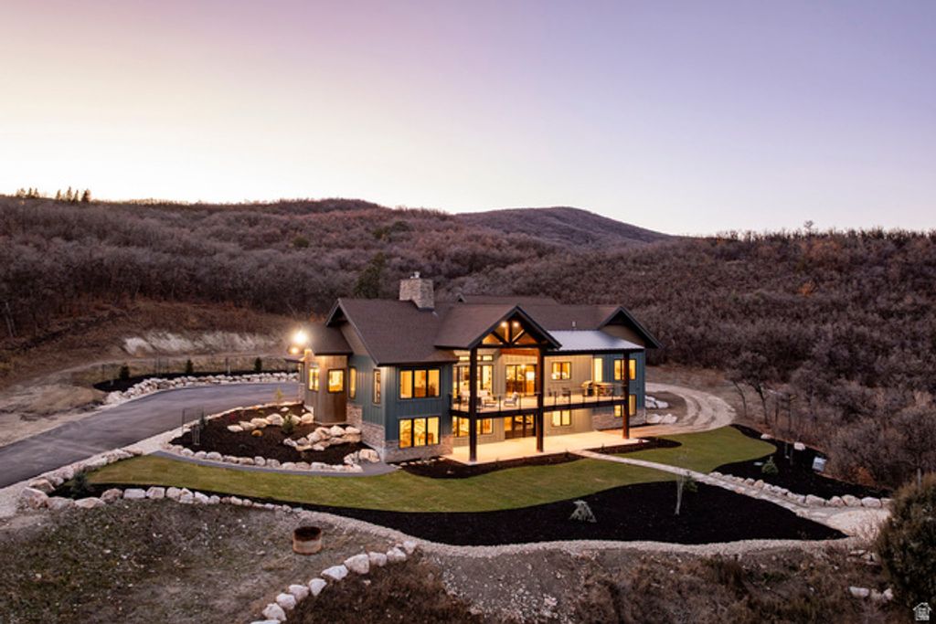 Image 53 of property listing at 5842 OLD SNOWBASIN RD, Huntsville, UT 84317