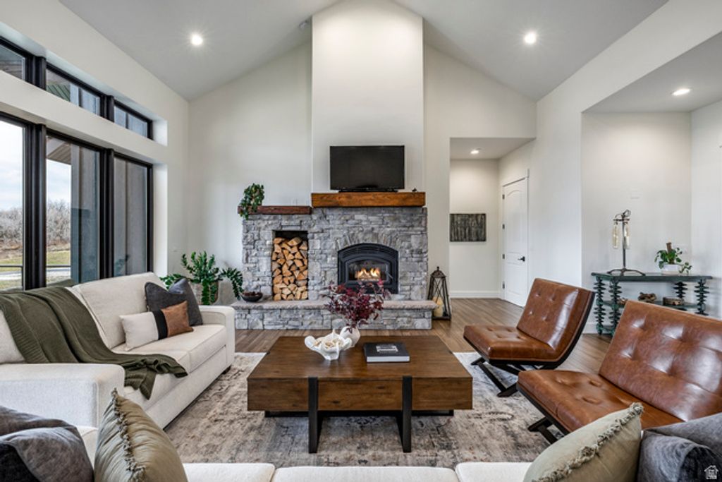 Image 9 of property listing at 5842 OLD SNOWBASIN RD, Huntsville, UT 84317