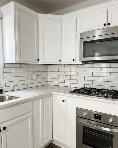 3550 Logan Avenue N, Minneapolis, MN 55412