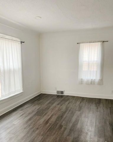 3550 Logan Avenue N, Minneapolis, MN 55412