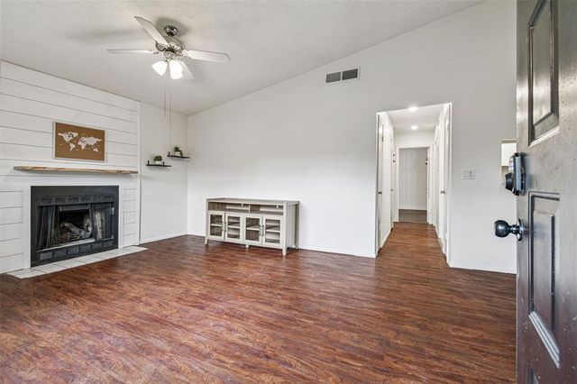 4013 DREAM OAK PLACE 202, Tampa, FL 33613