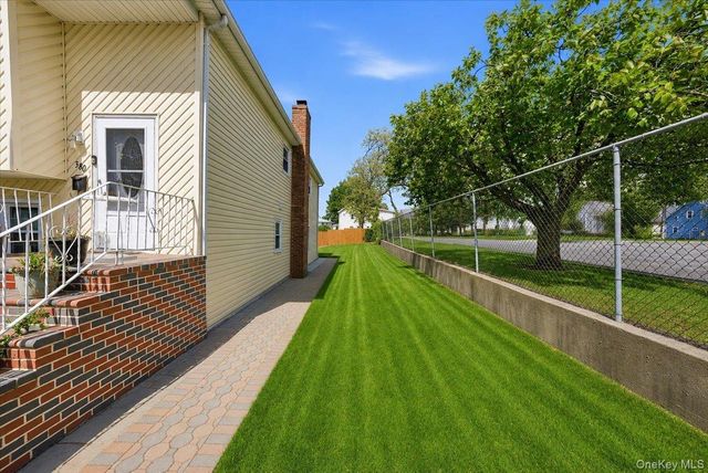 380 Sheridan Street, Westbury, NY 11590