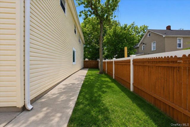 380 Sheridan Street, Westbury, NY 11590