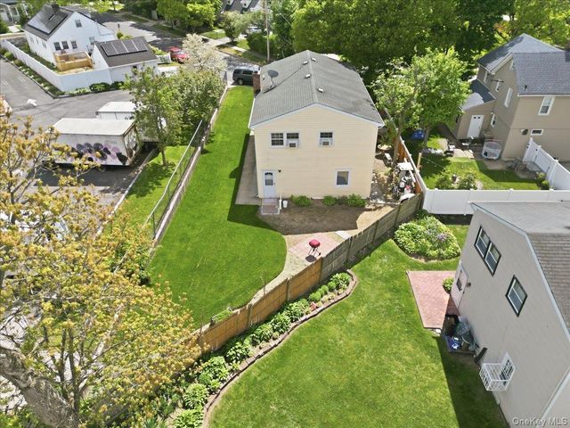 380 Sheridan Street, Westbury, NY 11590