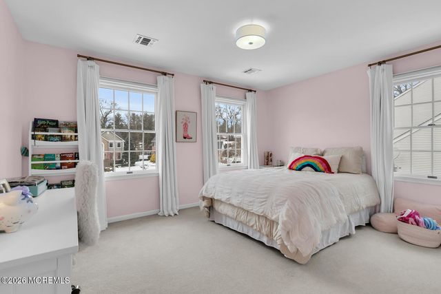 28 Presidential Path, Middletown, NJ 07748