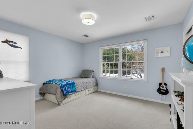 28 Presidential Path, Middletown, NJ 07748