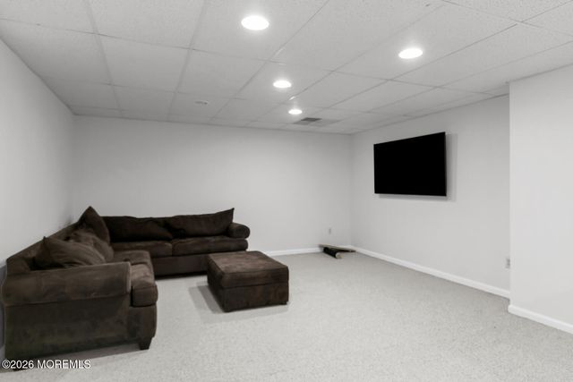 28 Presidential Path, Middletown, NJ 07748