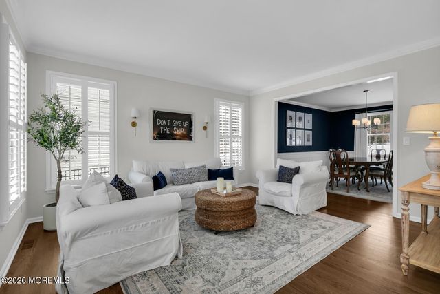 28 Presidential Path, Middletown, NJ 07748