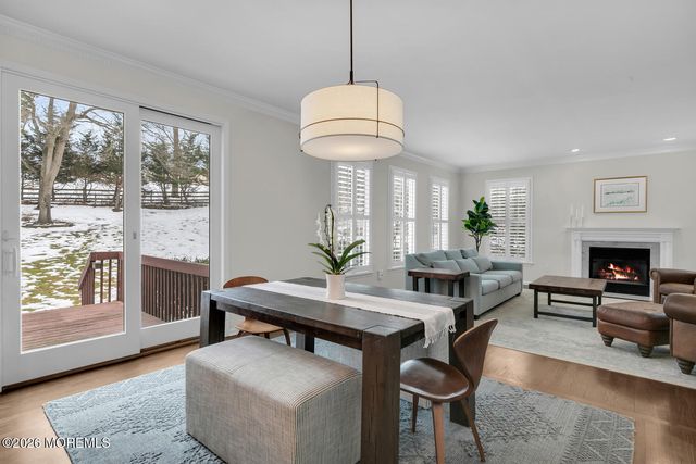 28 Presidential Path, Middletown, NJ 07748