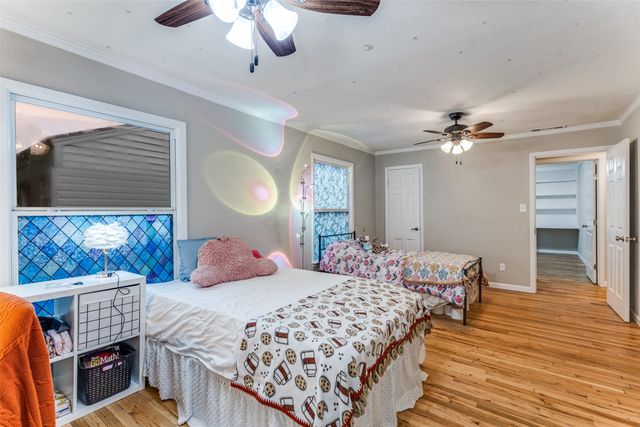 809 S Lamar Street, Weatherford, TX 76086