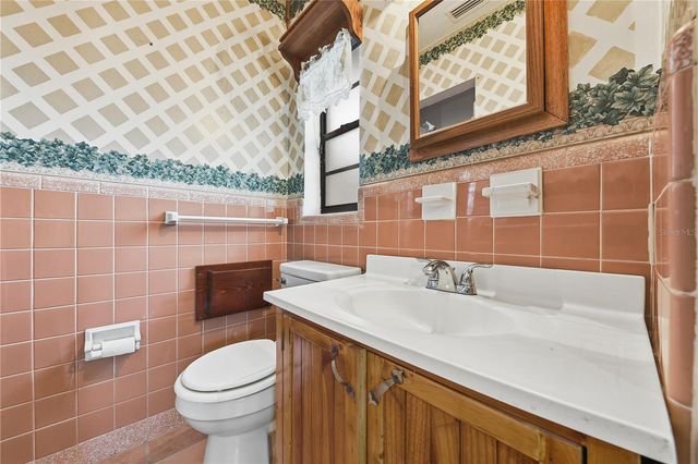 3809 NEEDLES DRIVE, Orlando, FL 32810