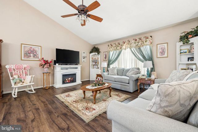 505 S WATER ST, Woodstock, VA 22664