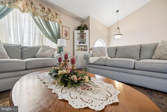 505 S WATER ST, Woodstock, VA 22664