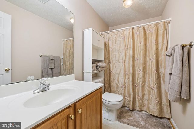 505 S WATER ST, Woodstock, VA 22664