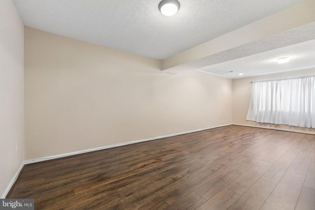 505 S WATER ST, Woodstock, VA 22664