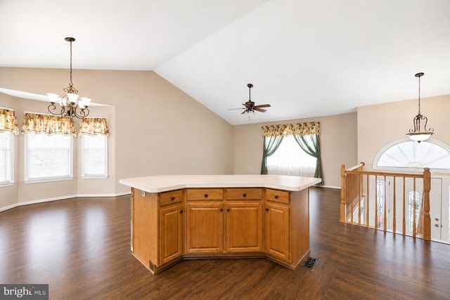 505 S WATER ST, Woodstock, VA 22664