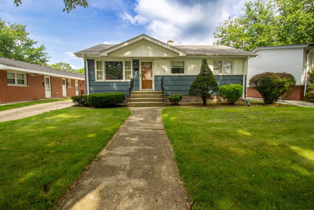 18538 Oak Avenue, Lansing, IL 60438