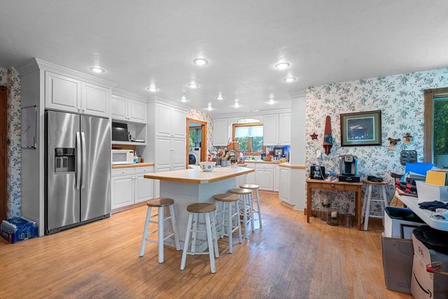 4410 FLAGSTONE COURT, De Pere, WI 54115