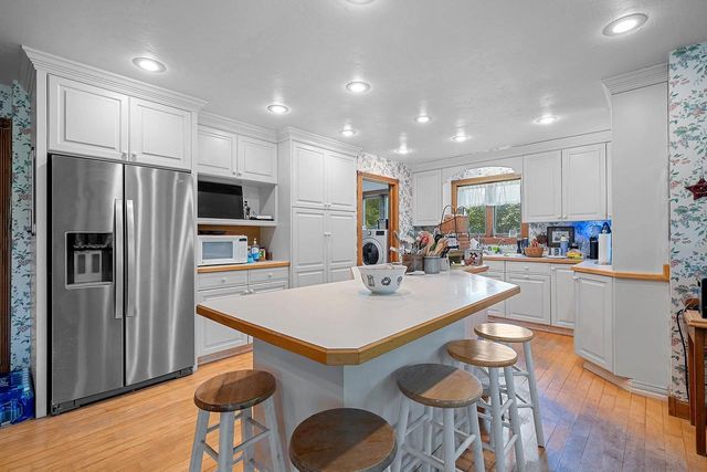 4410 FLAGSTONE COURT, De Pere, WI 54115