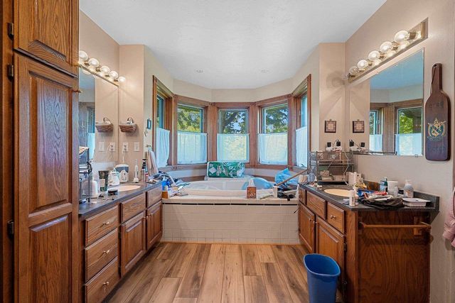 4410 FLAGSTONE COURT, De Pere, WI 54115