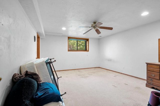 4410 FLAGSTONE COURT, De Pere, WI 54115