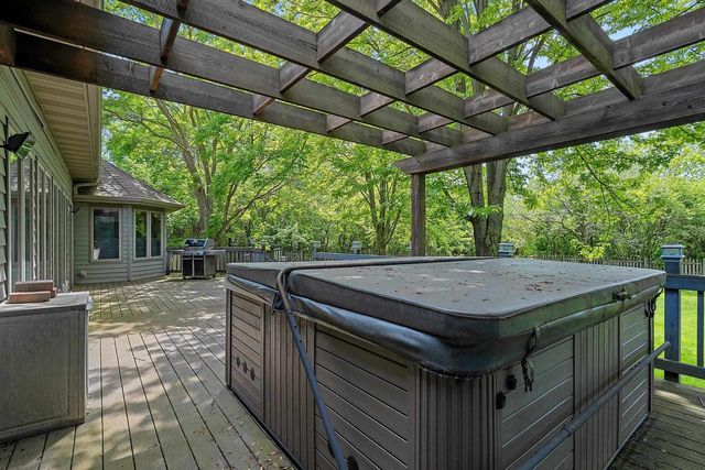 4410 FLAGSTONE COURT, De Pere, WI 54115