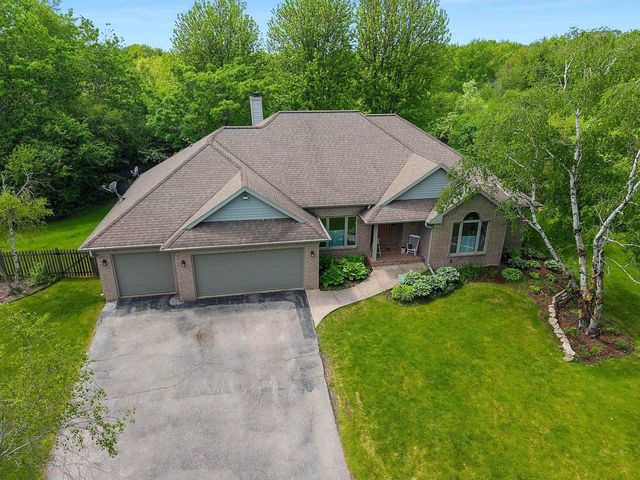 4410 FLAGSTONE COURT, De Pere, WI 54115