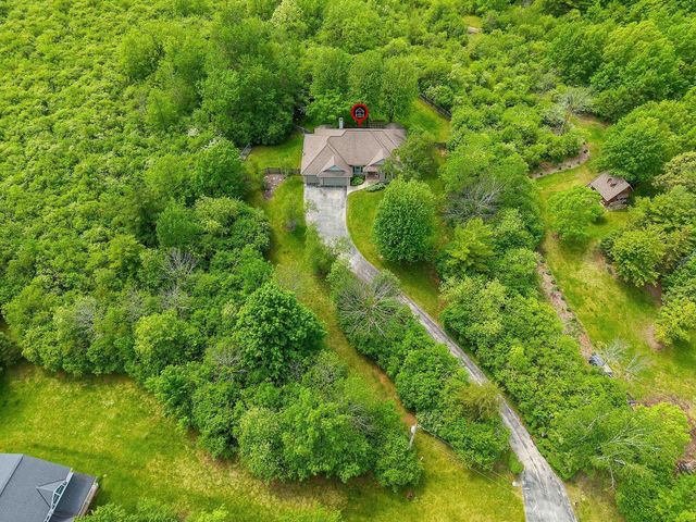 4410 FLAGSTONE COURT, De Pere, WI 54115