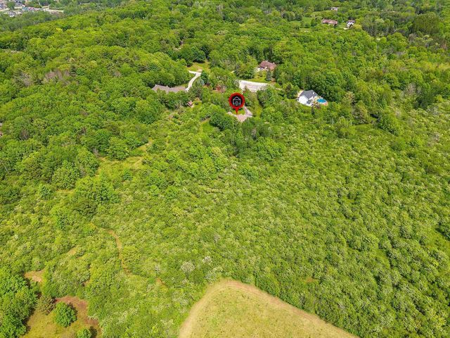 4410 FLAGSTONE COURT, De Pere, WI 54115