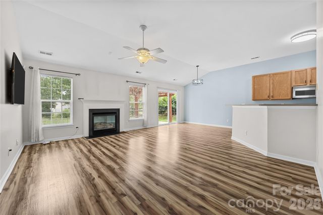 11811 Cheviott Hill Lane, Charlotte, NC 28213
