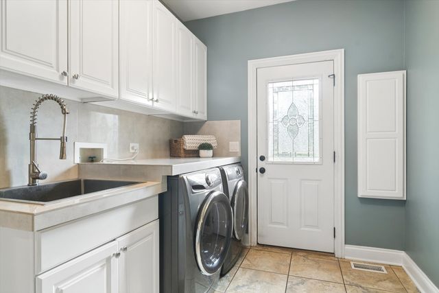 21676 W Morning Dove Court, Kildeer, IL 60047