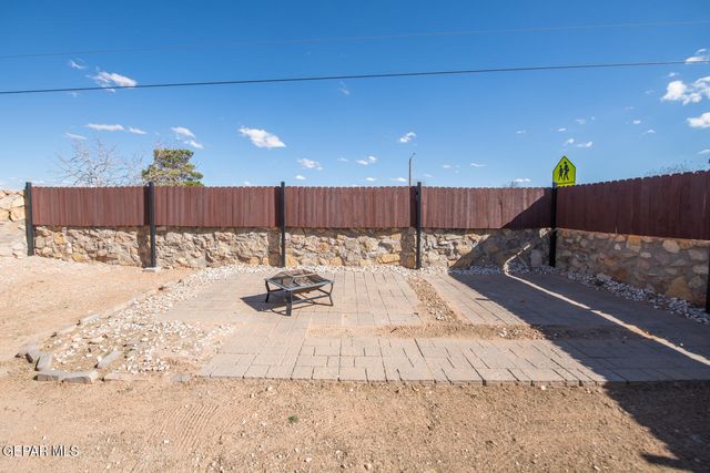 4652 LORENZO PONCE Drive, El Paso, TX 79938