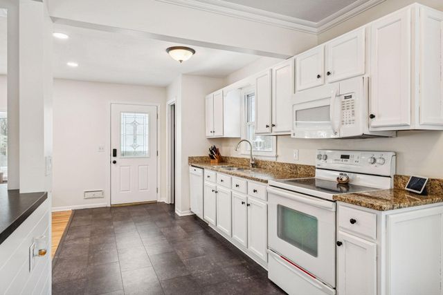 10408 Upton Avenue S, Bloomington, MN 55431