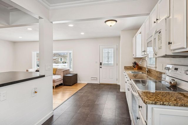 10408 Upton Avenue S, Bloomington, MN 55431