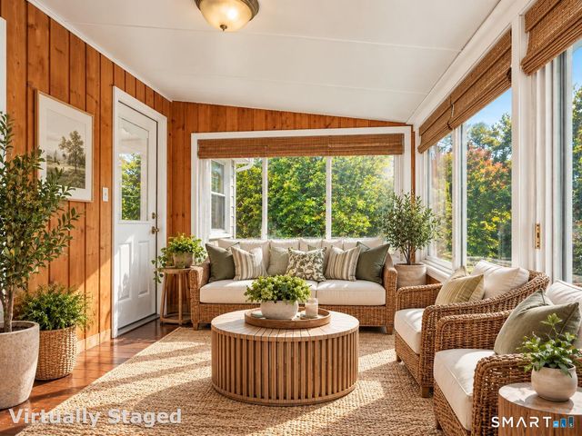 7 Clearview Drive, Woodbridge, CT 06525