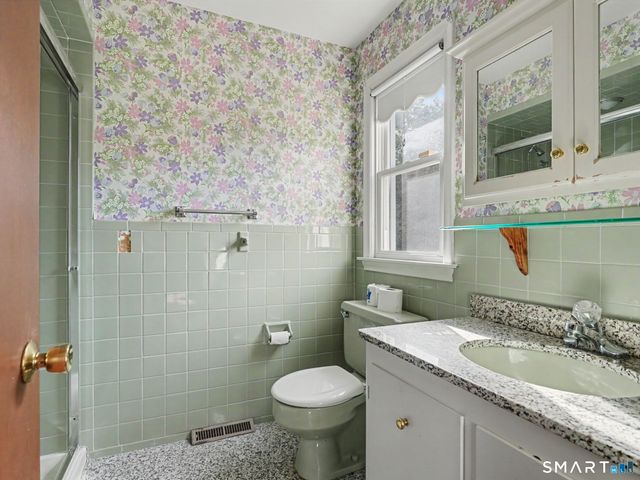 7 Clearview Drive, Woodbridge, CT 06525