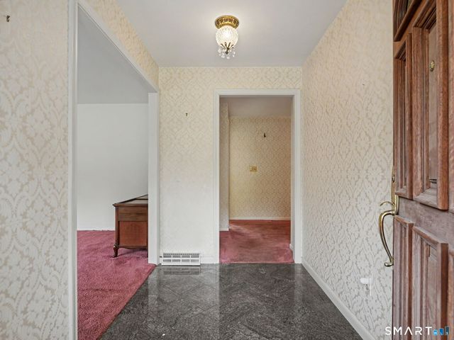7 Clearview Drive, Woodbridge, CT 06525