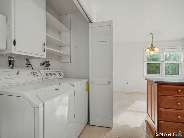 7 Clearview Drive, Woodbridge, CT 06525