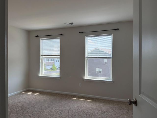 8 EGRET WAY, Phoenixville, PA 19460