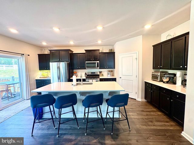 8 EGRET WAY, Phoenixville, PA 19460