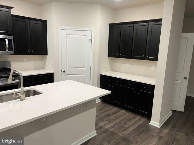 8 EGRET WAY, Phoenixville, PA 19460