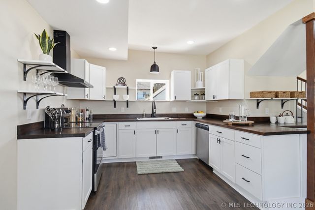 400 S Chickasaw Avenue, Bartlesville, OK 74003