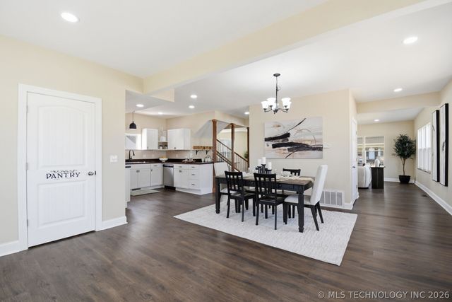 400 S Chickasaw Avenue, Bartlesville, OK 74003