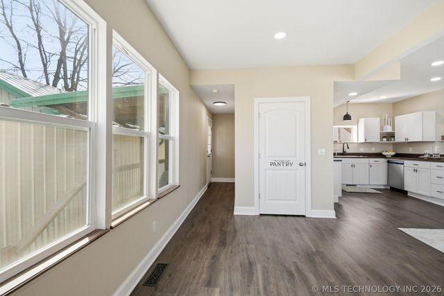 400 S Chickasaw Avenue, Bartlesville, OK 74003