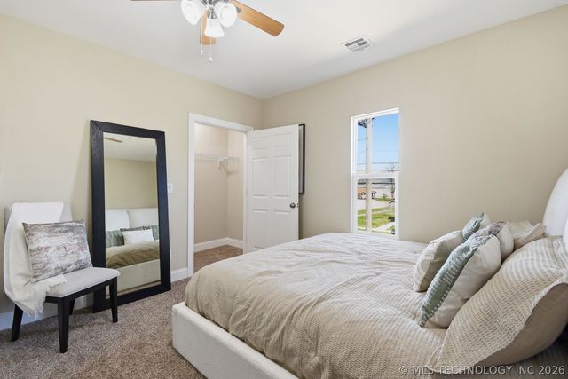 400 S Chickasaw Avenue, Bartlesville, OK 74003