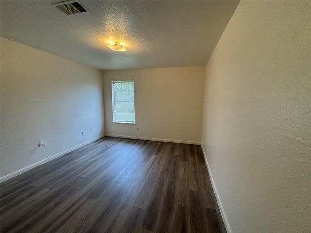 733 Pine Avenue, Prairie View, TX 77445