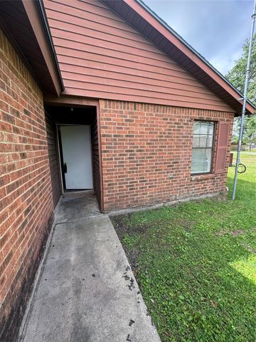 733 Pine Avenue, Prairie View, TX 77445