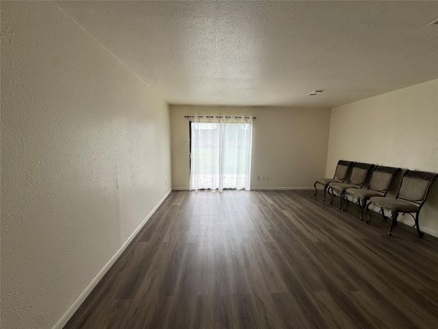 733 Pine Avenue, Prairie View, TX 77445